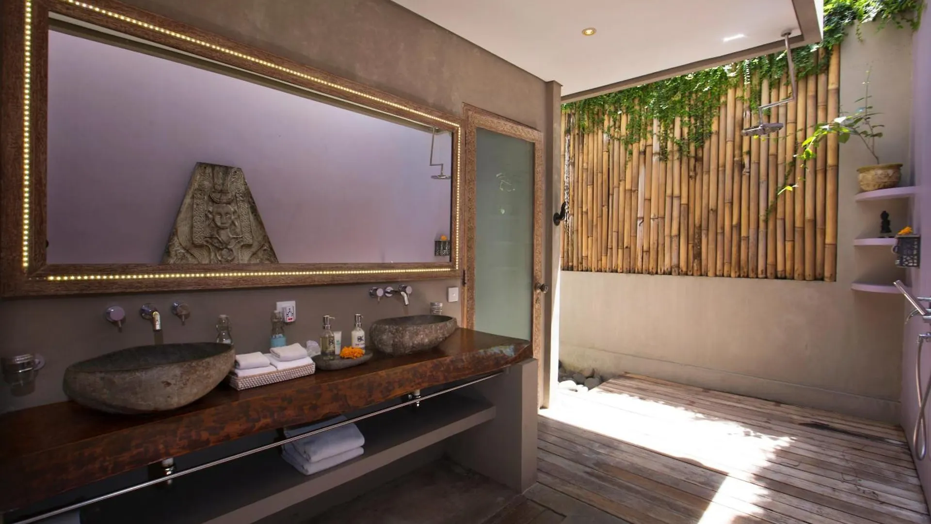Blue Karma Dijiwa Seminyak Hotell 4*,