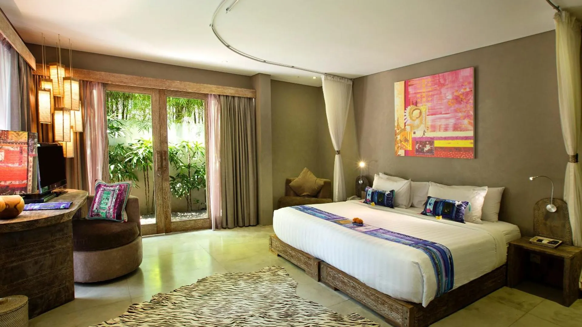Hotel Blue Karma Dijiwa Seminyak 4*,