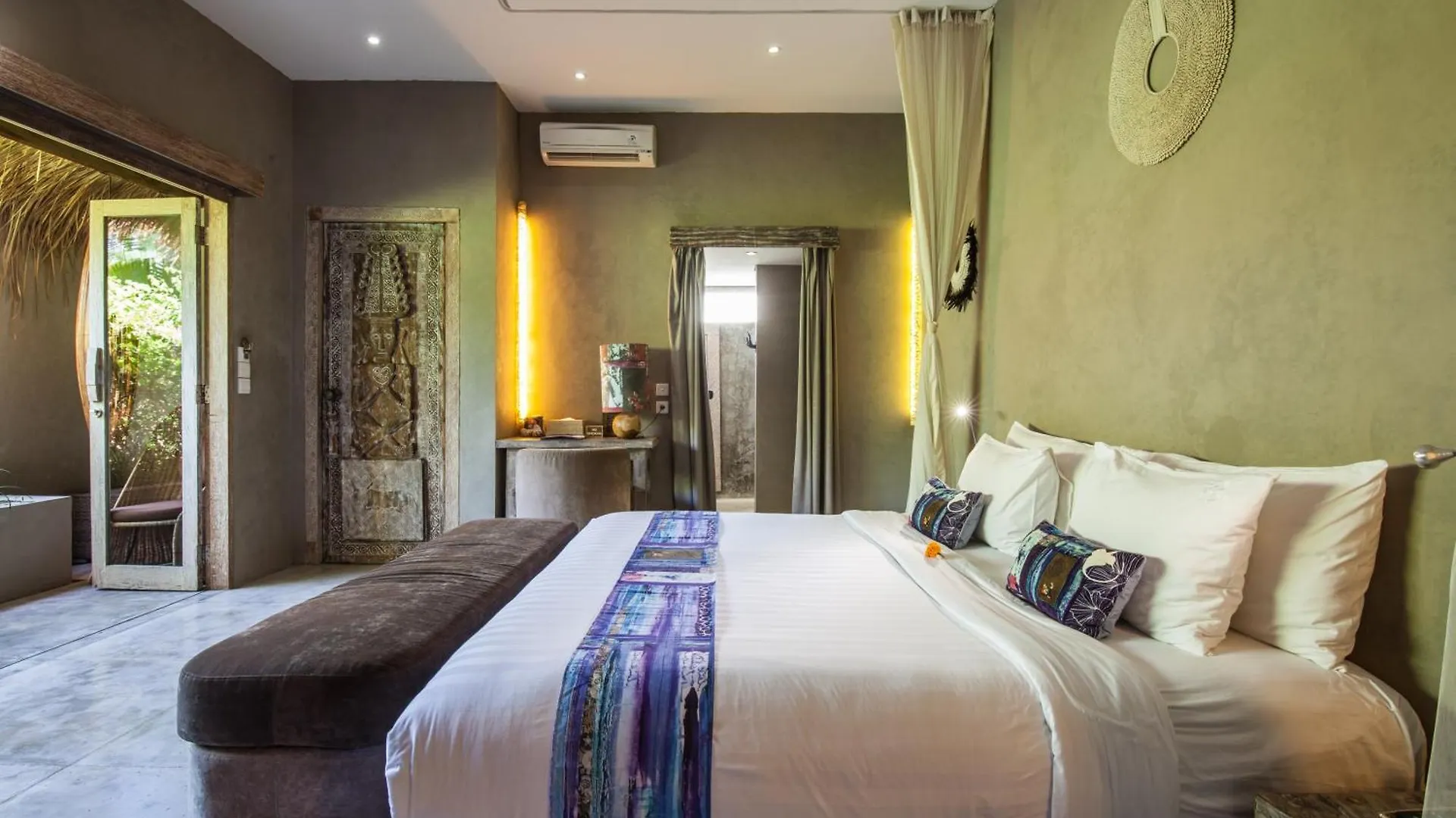 Resort Hotel Blue Karma Dijiwa Seminyak
