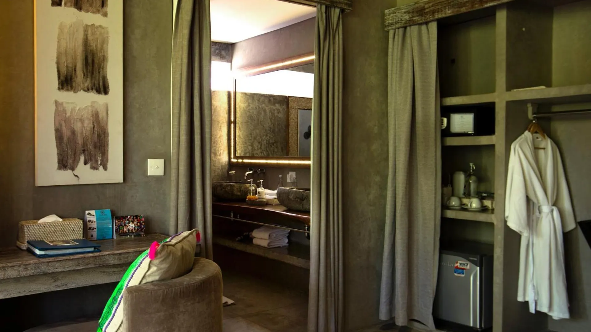 Hotel Blue Karma Dijiwa Seminyak Indonesien